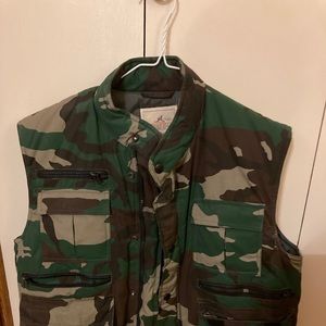 Vintage woodfield camo insulated vest